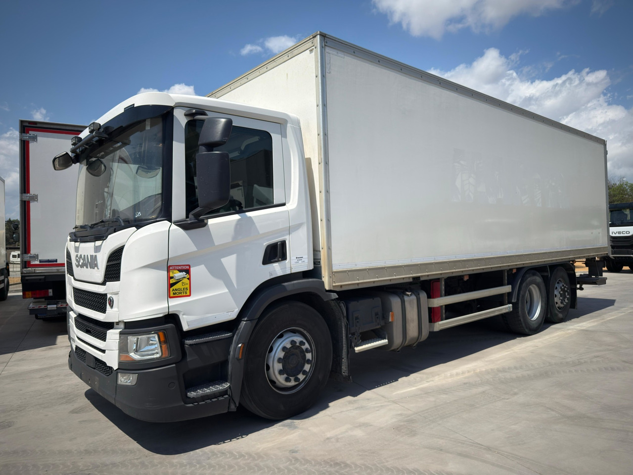 SCANIA P360 E6 (VAN) - Camion fourgon: photos 1 SCANIA P360 E6 (VAN) - Camion fourgon: photos 1