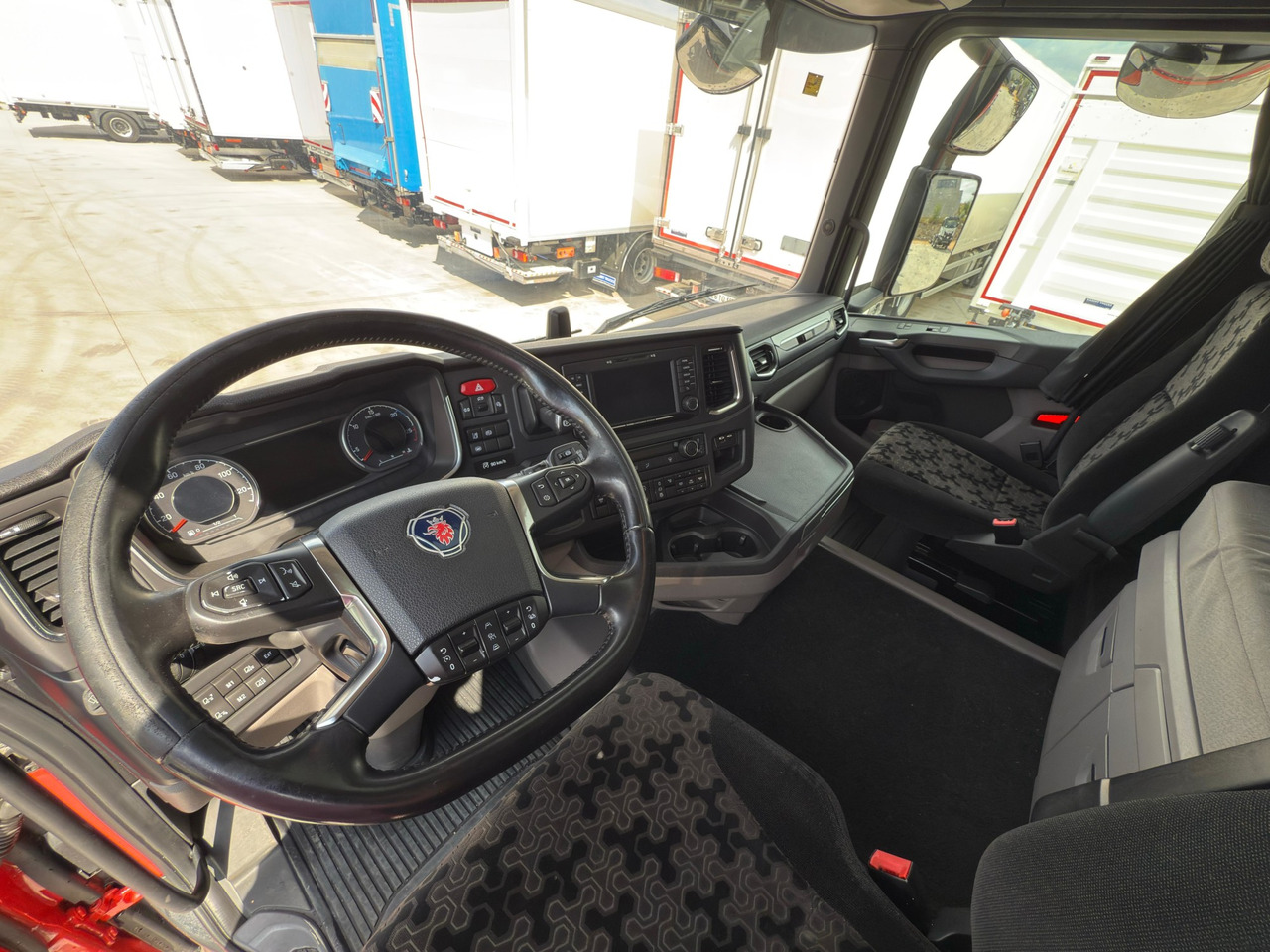 SCANIA R450 E6 (Chassis) - Châssis cabine: photos 5 SCANIA R450 E6 (Chassis) - Châssis cabine: photos 5