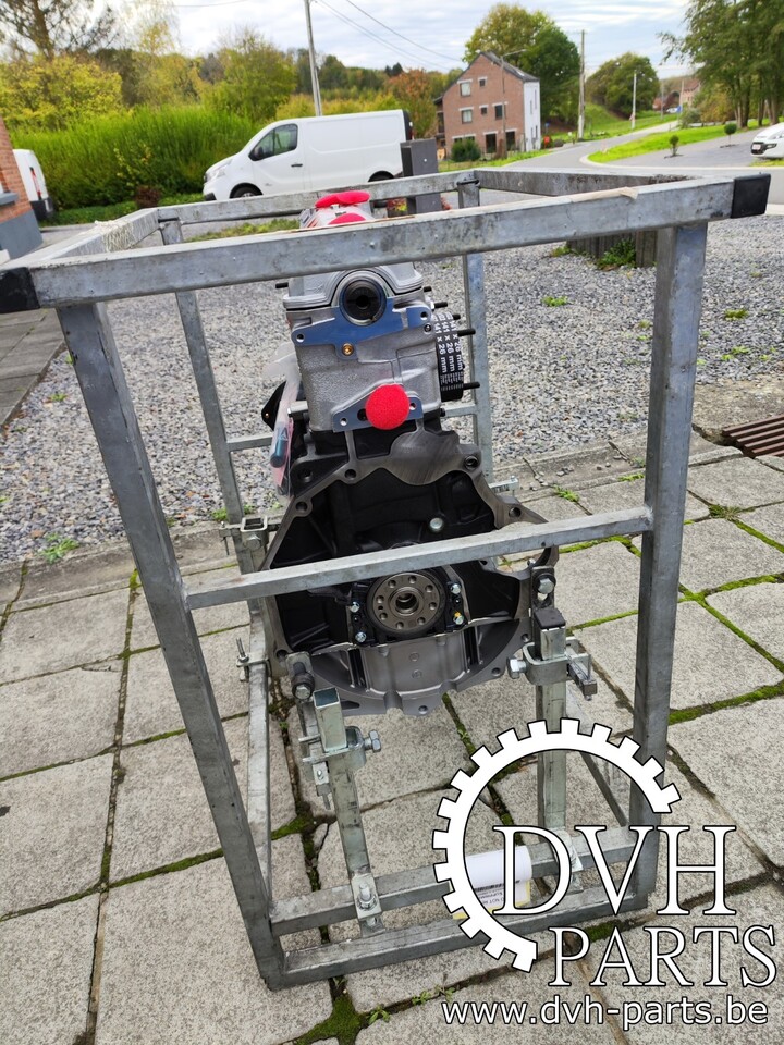 VW *** BJM *** CARAFTER ** CODE MOTEUR BJM ** - Moteur pour Fourgon utilitaire: photos 2 VW *** BJM *** CARAFTER ** CODE MOTEUR BJM ** - Moteur pour Fourgon utilitaire: photos 2