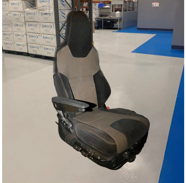 MAN Passenger (right side) - Siège: photos 1 MAN Passenger (right side) - Siège: photos 1