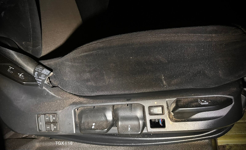 MAN Passenger (right side) - Siège: photos 2 MAN Passenger (right side) - Siège: photos 2