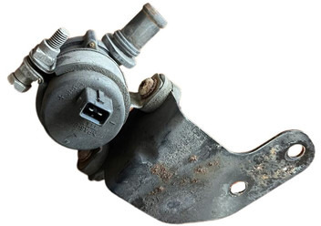 Mercedes-Benz - Pompe à liquide de refroidissement: photos 3 Mercedes-Benz - Pompe à liquide de refroidissement: photos 3