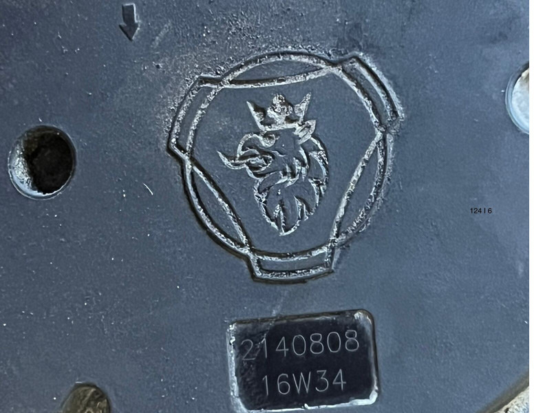 Scania Adblue liquid tank - Capteur: photos 2 Scania Adblue liquid tank - Capteur: photos 2