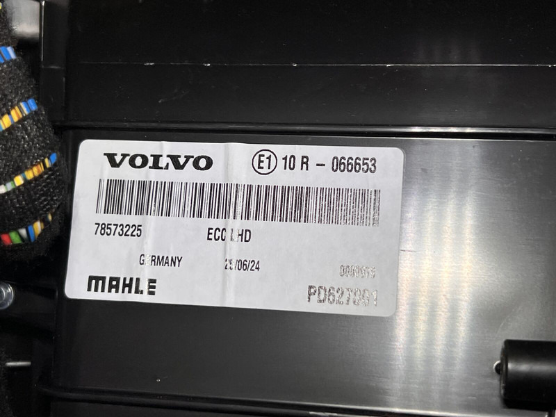 Volvo Aero - Pièce de climatisation: photos 5 Volvo Aero - Pièce de climatisation: photos 5