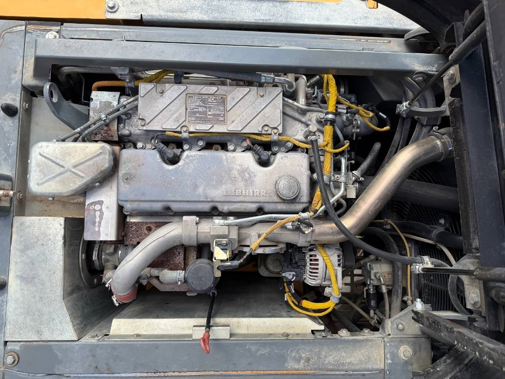 Pelle sur chenille Liebherr R 922 LC: photos 22