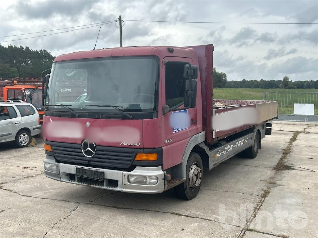 ATEGO 815 Mercedes-Benz (2002) - Camion plateau: photos 1 ATEGO 815 Mercedes-Benz (2002) - Camion plateau: photos 1