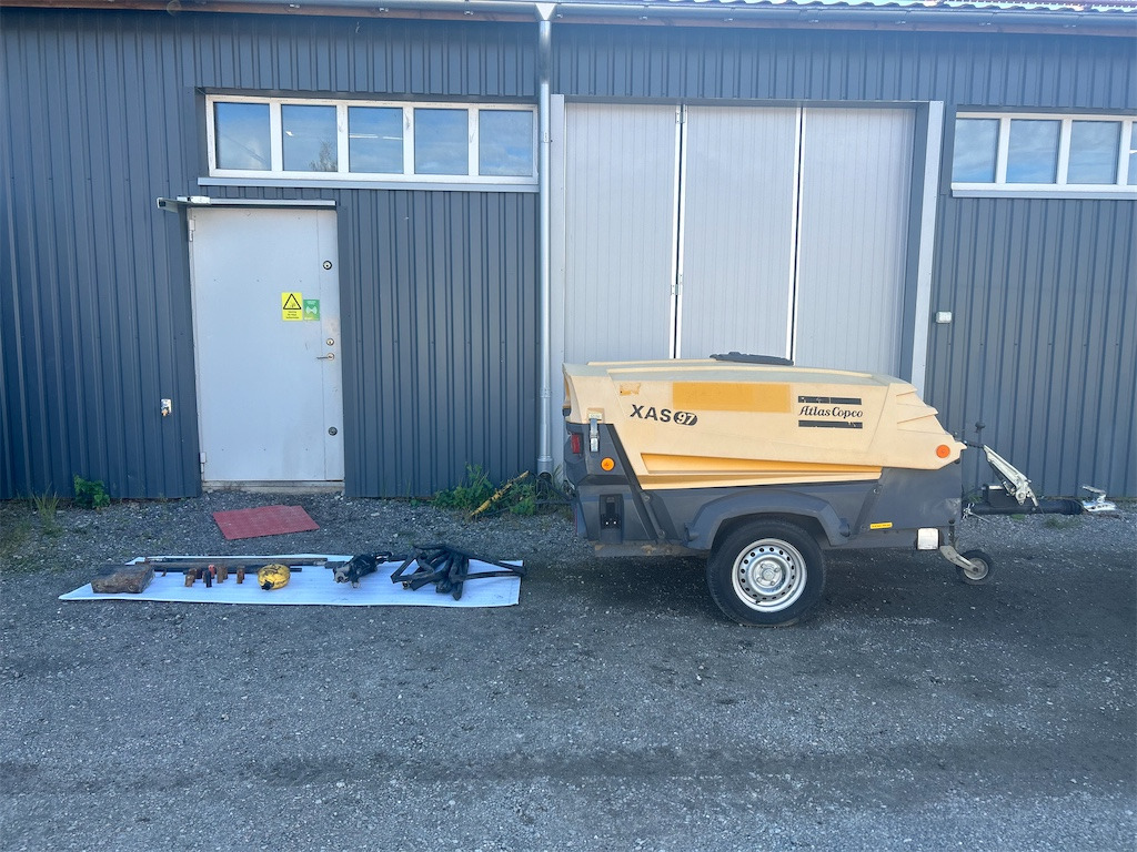 ATLAS COPCO XAS97DD PE samt borrningskit - Compresseur d'air: photos 3 ATLAS COPCO XAS97DD PE samt borrningskit - Compresseur d'air: photos 3