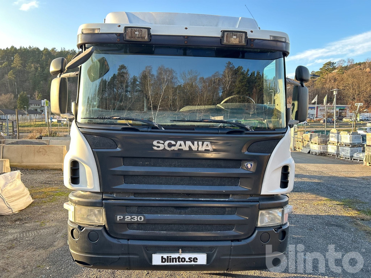 SCANIA P230LB4X2HNA - Camion: photos 2 SCANIA P230LB4X2HNA - Camion: photos 2