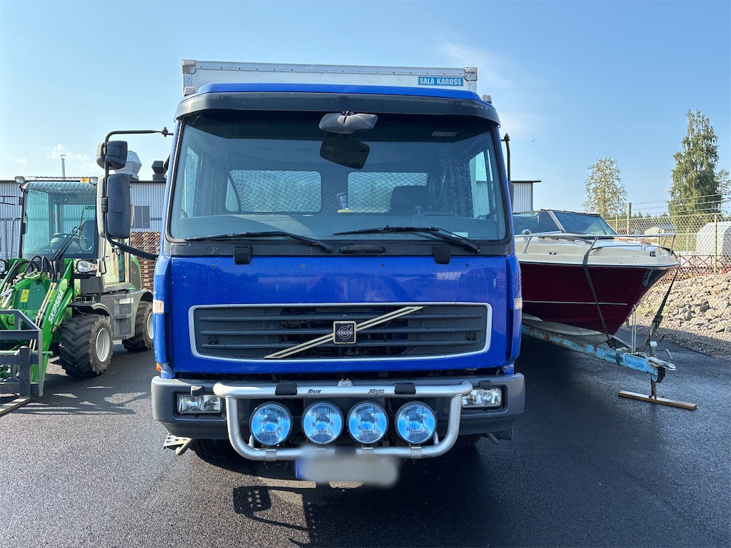 VOLVO FL6 4X2 - Camion: photos 2 VOLVO FL6 4X2 - Camion: photos 2