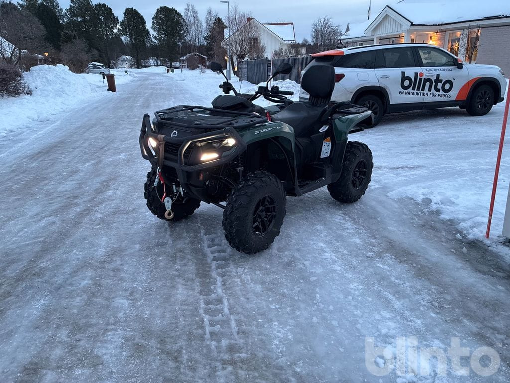Can-Am Outlander Pro HD7 T3b - Quadricycle: photos 1 Can-Am Outlander Pro HD7 T3b - Quadricycle: photos 1