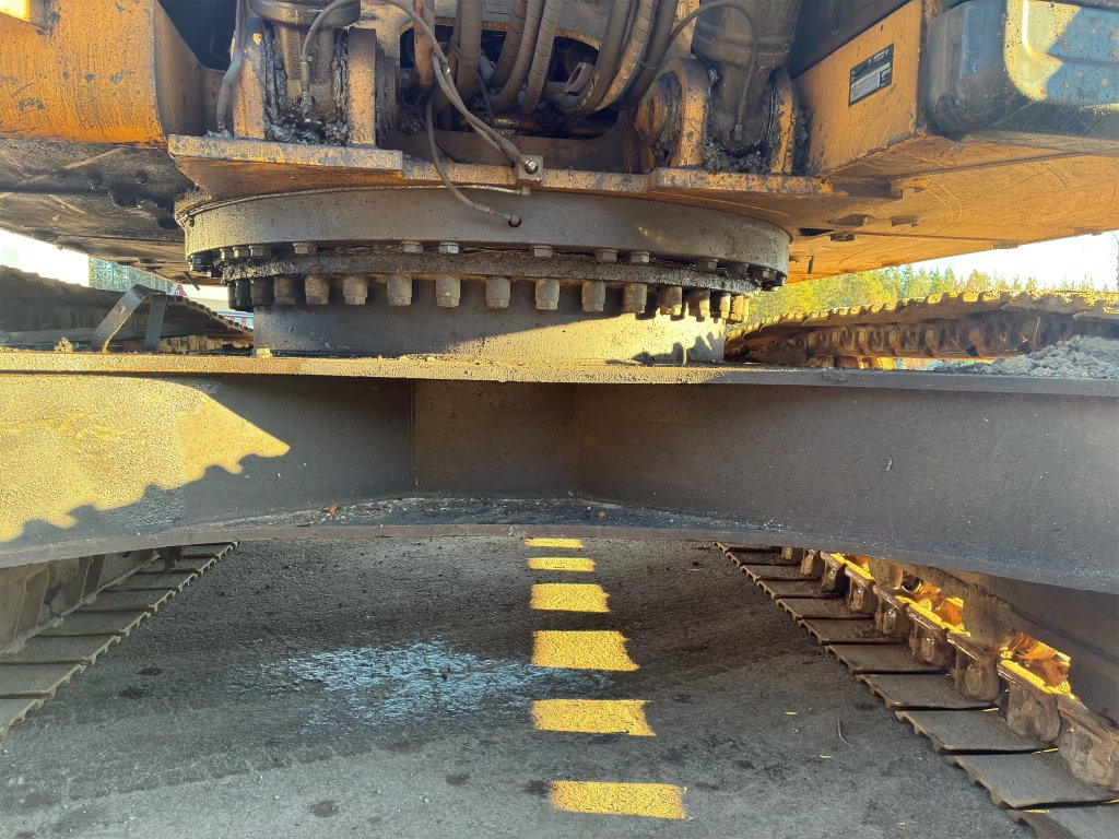 Pelle sur chenille Caterpillar 329EL: photos 26