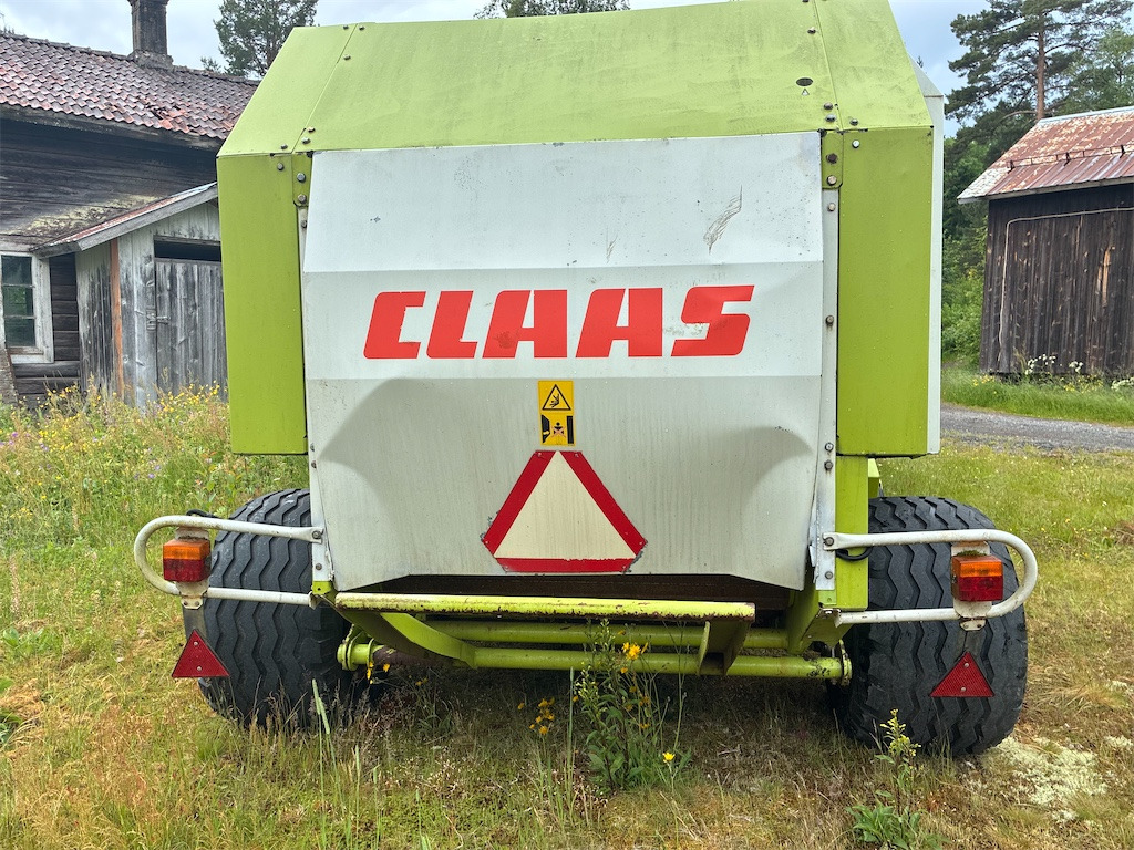 Claas Rollant 250 - Presse à balles rondes: photos 4 Claas Rollant 250 - Presse à balles rondes: photos 4