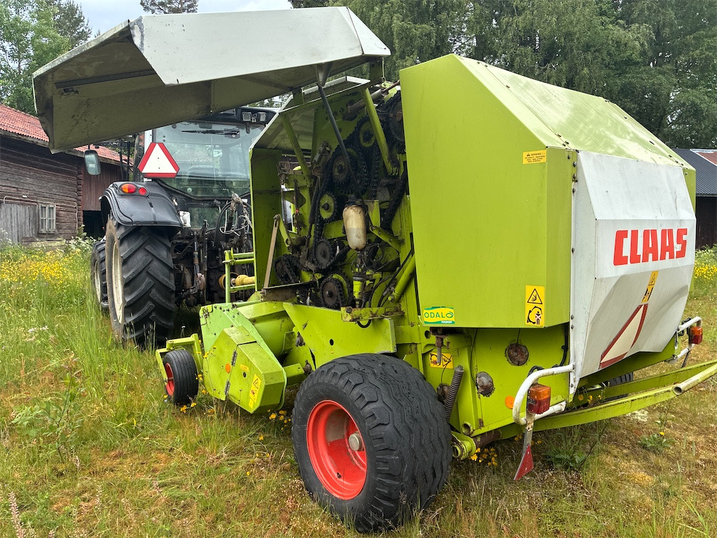 Claas Rollant 250 - Presse à balles rondes: photos 5 Claas Rollant 250 - Presse à balles rondes: photos 5