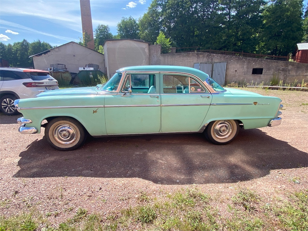 DODGE CUSTOM ROYAL - Voiture: photos 2 DODGE CUSTOM ROYAL - Voiture: photos 2