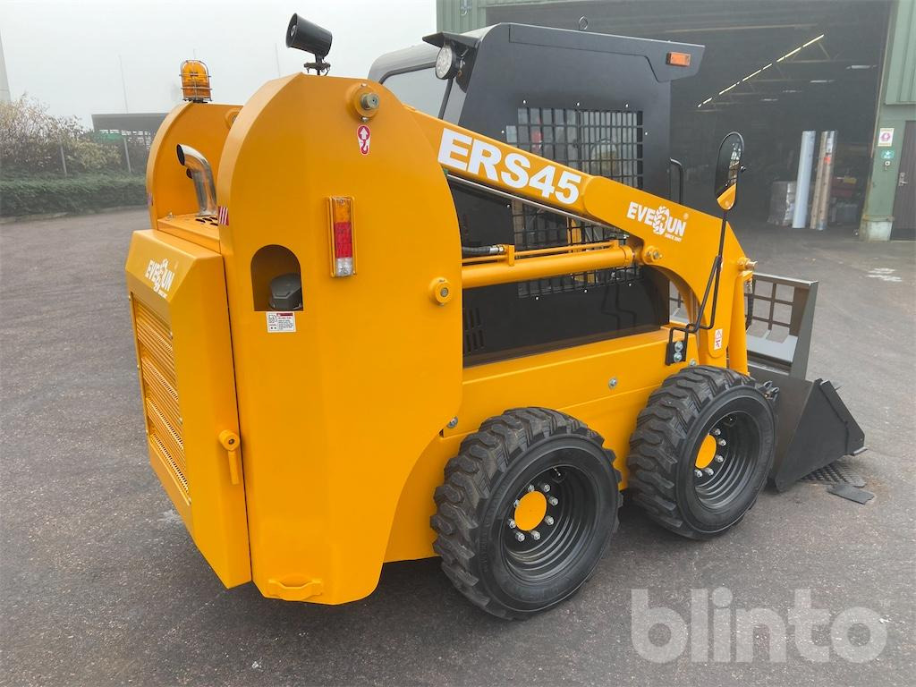 Everun ERS 45 - Mini chargeuse: photos 5 Everun ERS 45 - Mini chargeuse: photos 5