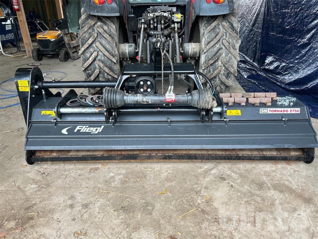 Fliegl SM Tornado 2750 (2023) - Broyeur à axe horizontal: photos 1 Fliegl SM Tornado 2750 (2023) - Broyeur à axe horizontal: photos 1