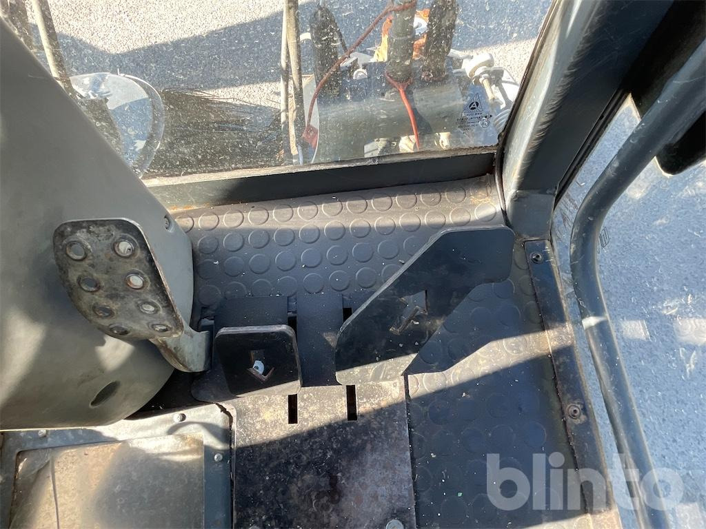 Balayeuse de voirie HAKO Citymaster 1200: photos 27
