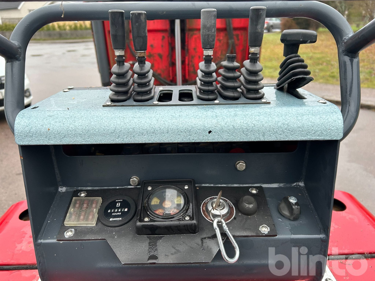 Tombereau sur chenilles Hinowa: photos 28