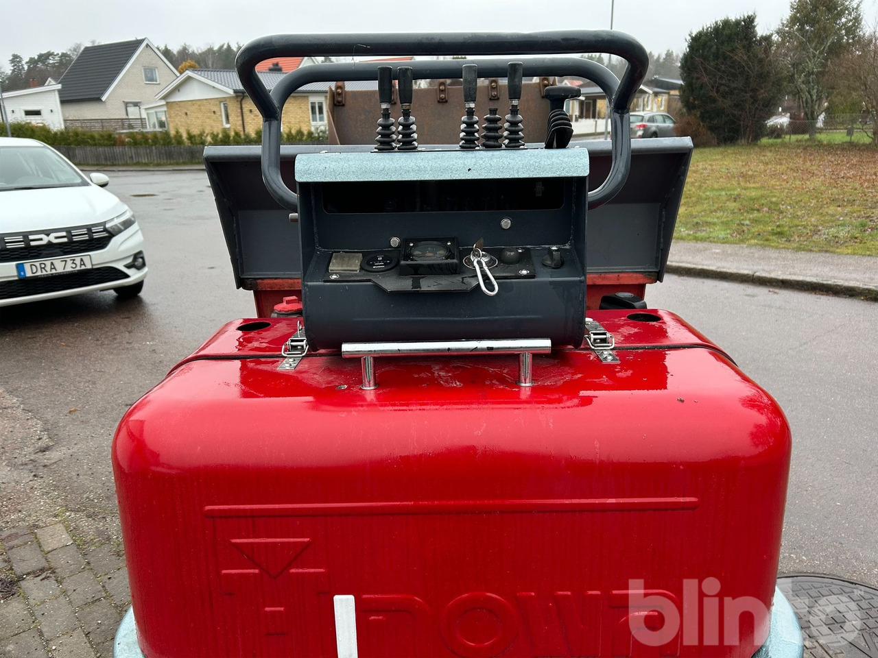 Tombereau sur chenilles Hinowa: photos 17