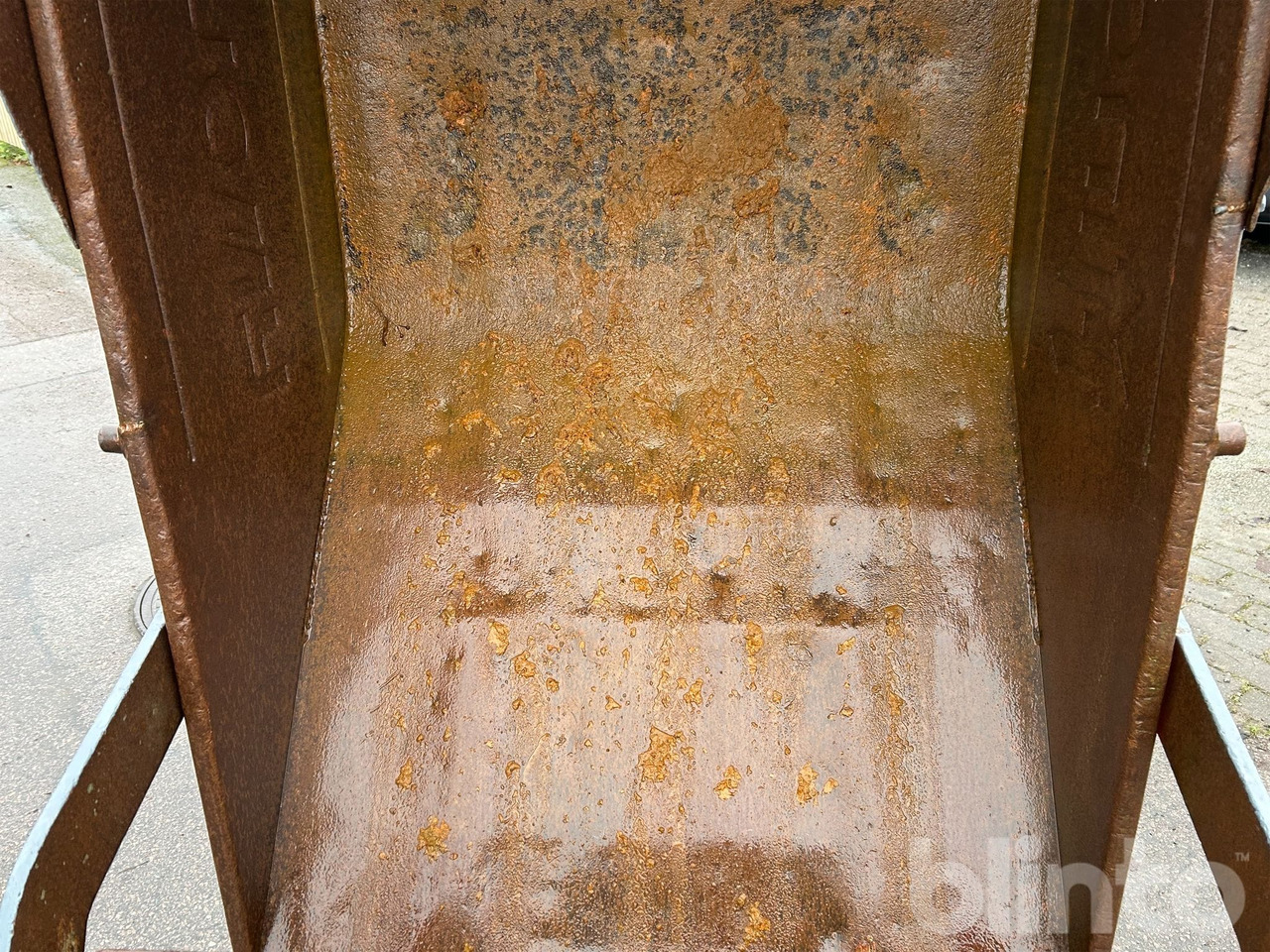 Tombereau sur chenilles Hinowa: photos 37