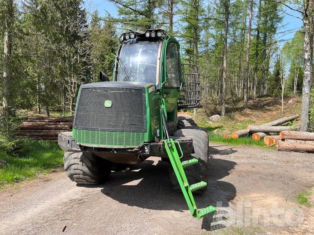 JOHN DEERE 1110E - Porteur: photos 2 JOHN DEERE 1110E - Porteur: photos 2