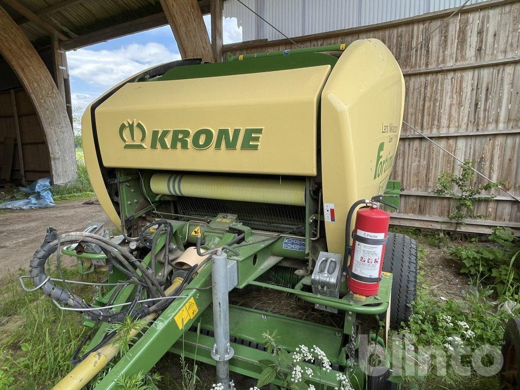 Krone Fortima V1500 - Presse à balles rondes: photos 4 Krone Fortima V1500 - Presse à balles rondes: photos 4
