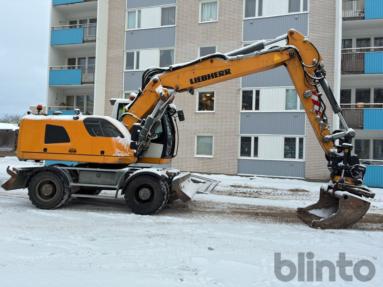 Liebherr A 918 - Pelle sur pneus: photos 4 Liebherr A 918 - Pelle sur pneus: photos 4