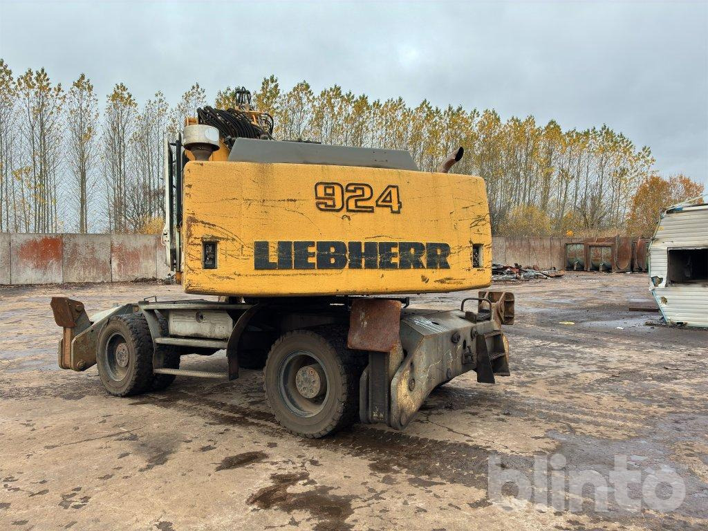 Pelle sur pneus Liebherr A 924: photos 6