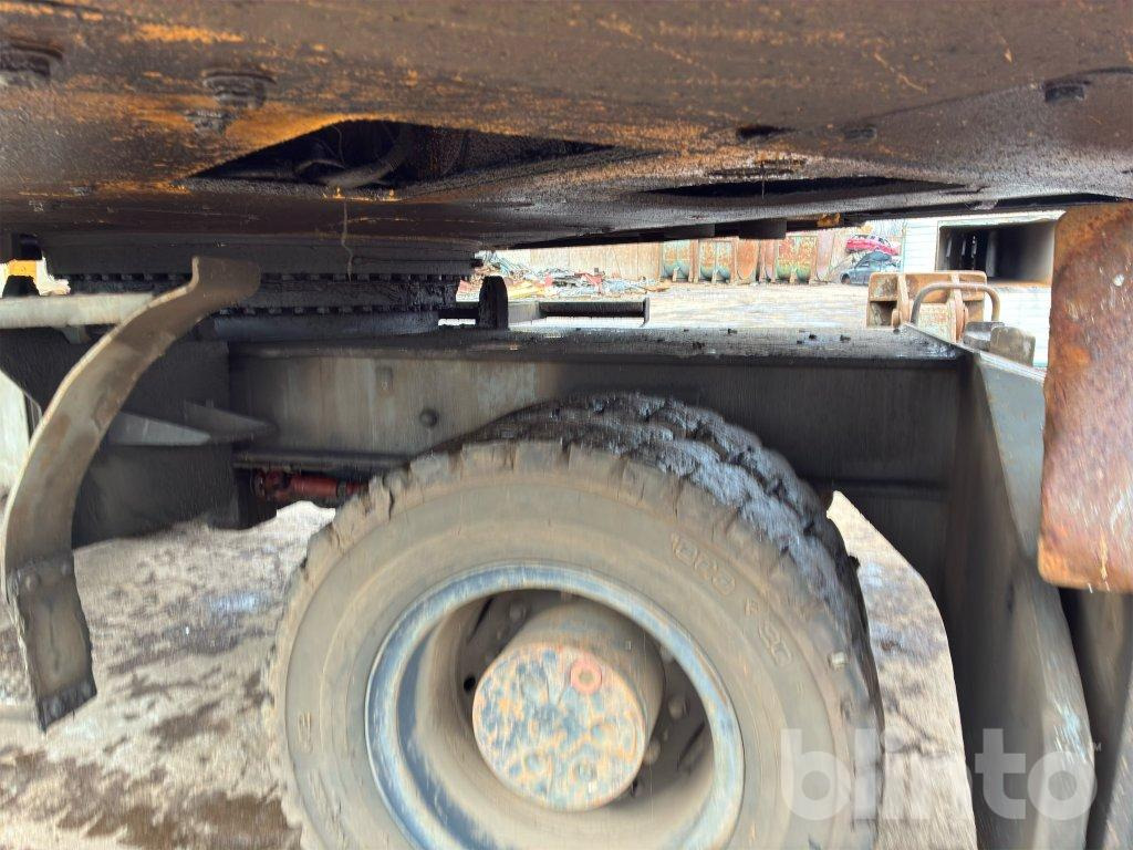 Pelle sur pneus Liebherr A 924: photos 47