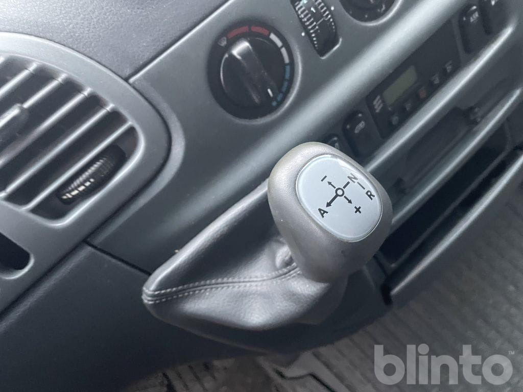 Camion chevaux MERCEDES-BENZ 316 CDI: photos 36