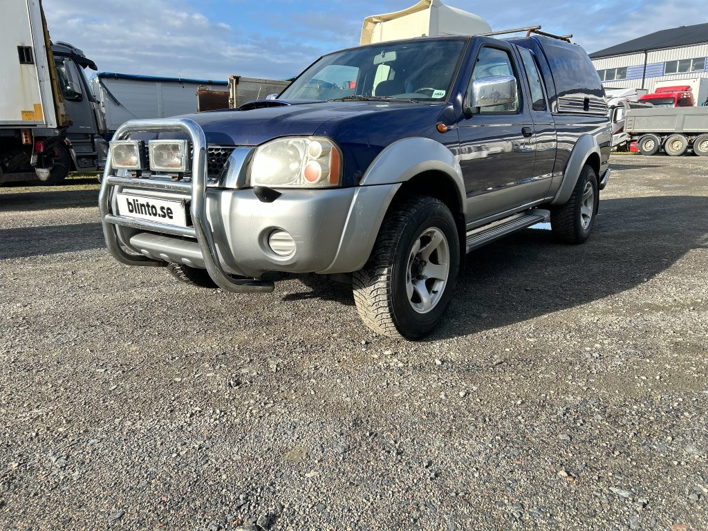 NISSAN KING CAB NAVARA - Pick-up: photos 1 NISSAN KING CAB NAVARA - Pick-up: photos 1