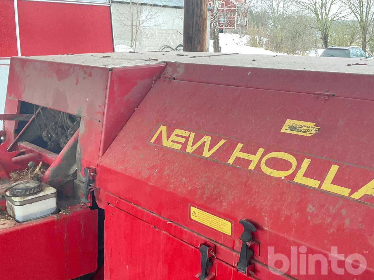 Presse à balles cubiques New Holland 377: photos 27 Presse à balles cubiques New Holland 377: photos 27