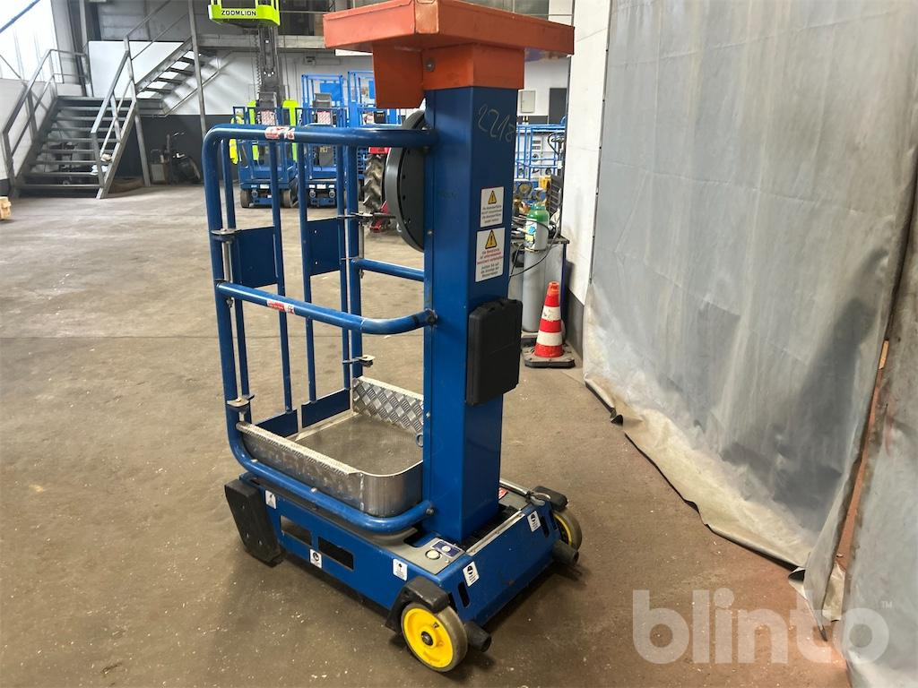 Power Tower Peco-Lift (2013) - Nacelle à mât vertical: photos 4 Power Tower Peco-Lift (2013) - Nacelle à mât vertical: photos 4