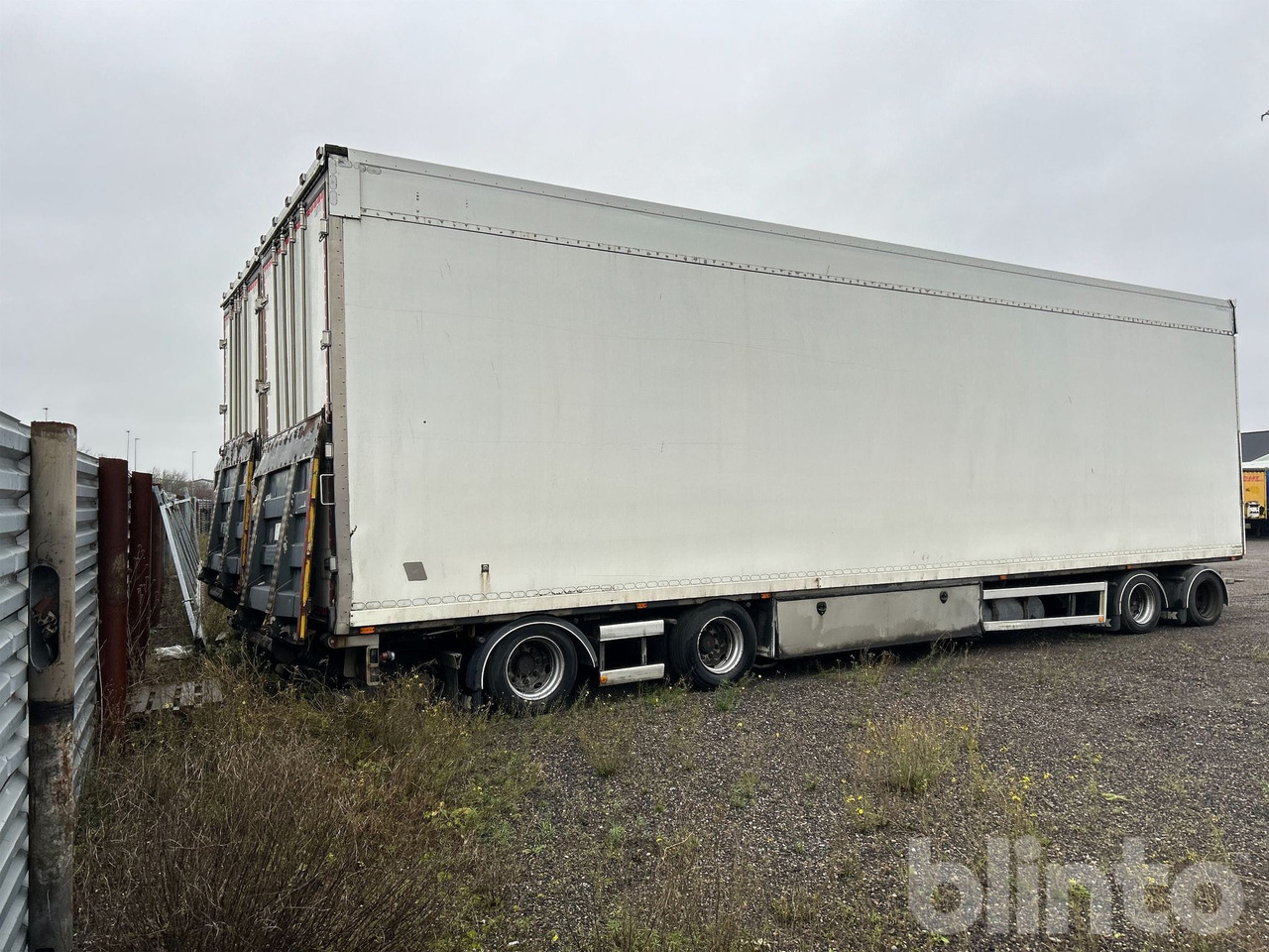 VAK V-4-40 - Remorque: photos 3 VAK V-4-40 - Remorque: photos 3