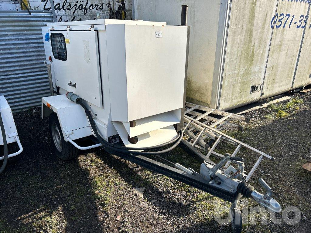 S.D.M.O DGMLF4 - LGF-skyltad - Groupe électrogène: photos 1 S.D.M.O DGMLF4 - LGF-skyltad - Groupe électrogène: photos 1