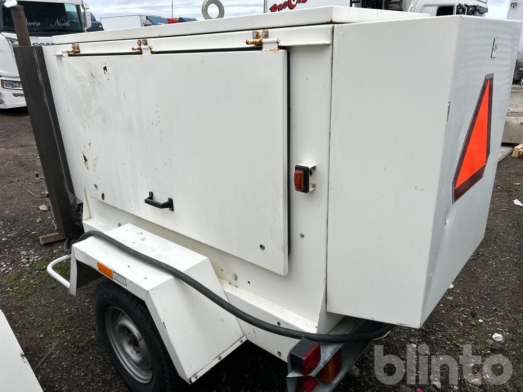 S.D.M.O DGMLF4 - Groupe électrogène: photos 5 S.D.M.O DGMLF4 - Groupe électrogène: photos 5