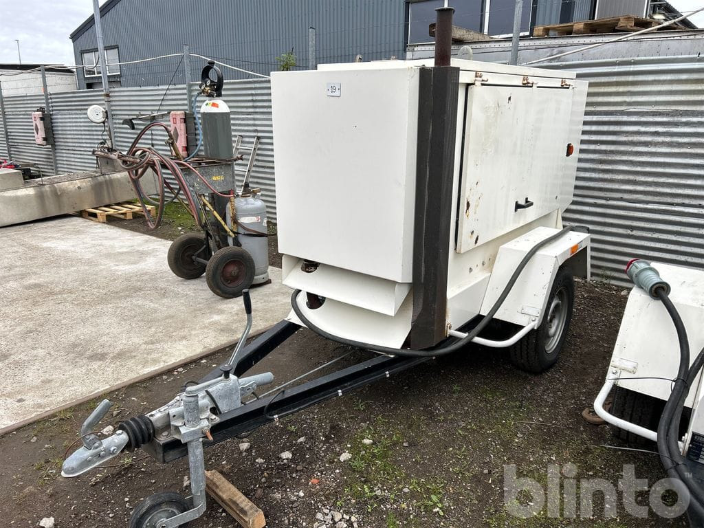 S.D.M.O DGMLF4 - Groupe électrogène: photos 1 S.D.M.O DGMLF4 - Groupe électrogène: photos 1