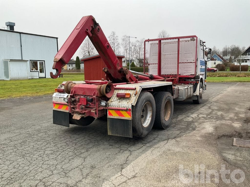 SCANIA R 142 H 6X2 46 - Camion ampliroll: photos 4 SCANIA R 142 H 6X2 46 - Camion ampliroll: photos 4