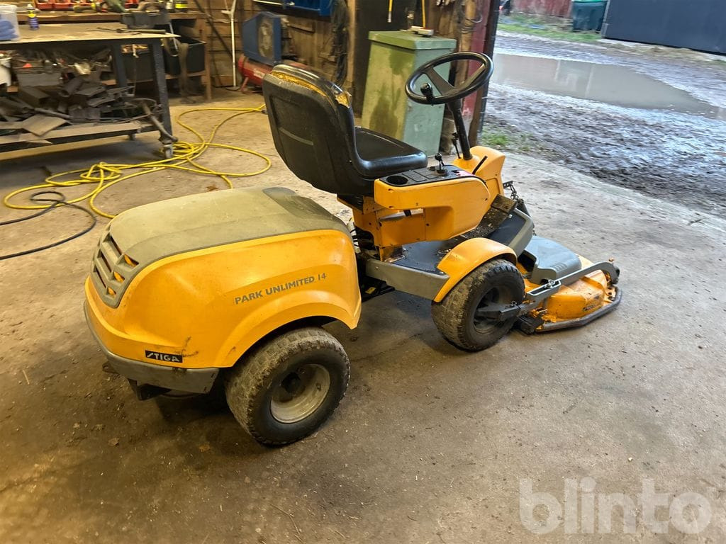 Stiga Park Unlimited 14 - Motofaucheuse: photos 2 Stiga Park Unlimited 14 - Motofaucheuse: photos 2