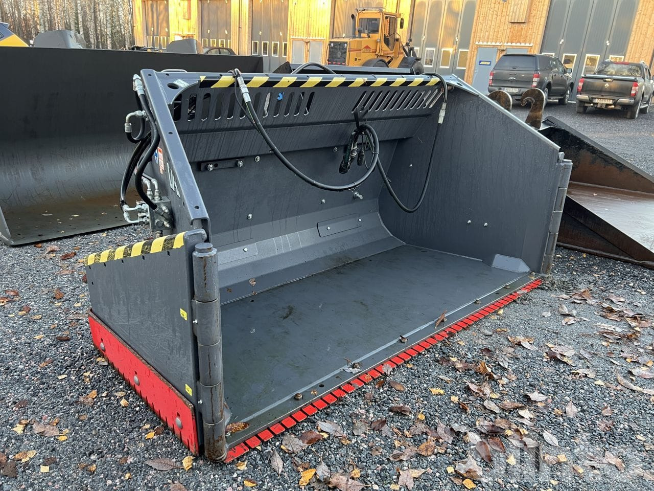 VAMA EPS2, Stora BM - Godet pour chargeur: photos 3 VAMA EPS2, Stora BM - Godet pour chargeur: photos 3