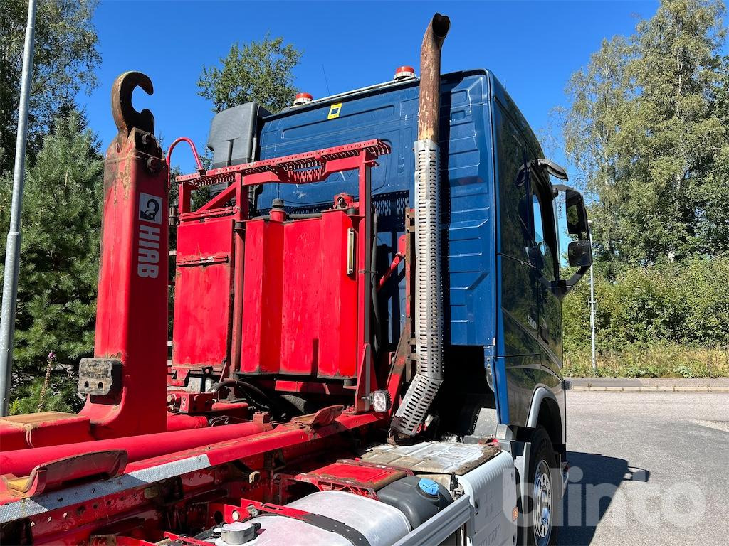 VOLVO FH 6*2 - Camion ampliroll: photos 4 VOLVO FH 6*2 - Camion ampliroll: photos 4
