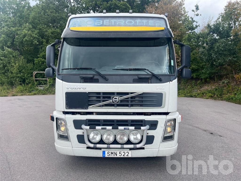 VOLVO FM-300 4X2 - Camion fourgon: photos 2 VOLVO FM-300 4X2 - Camion fourgon: photos 2