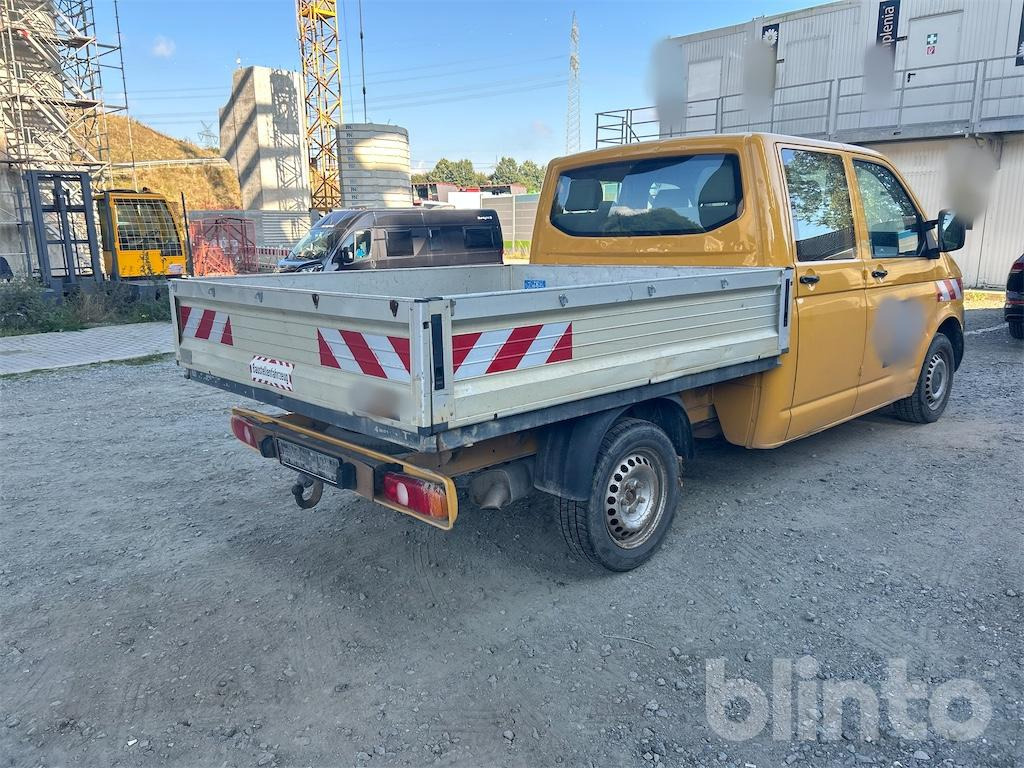 Volkswagen T5 (2010) - Utilitaire plateau, Utilitaire double cabine: photos 3 Volkswagen T5 (2010) - Utilitaire plateau, Utilitaire double cabine: photos 3