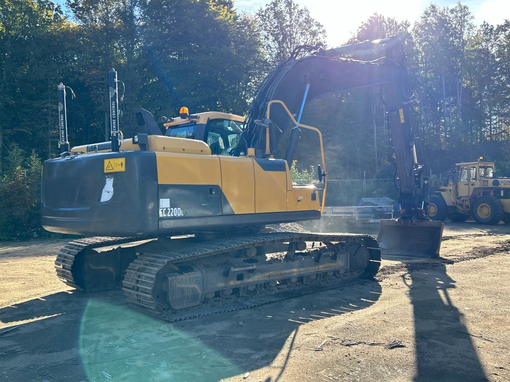 Volvo EC 220DL - Pelle sur chenille: photos 5 Volvo EC 220DL - Pelle sur chenille: photos 5