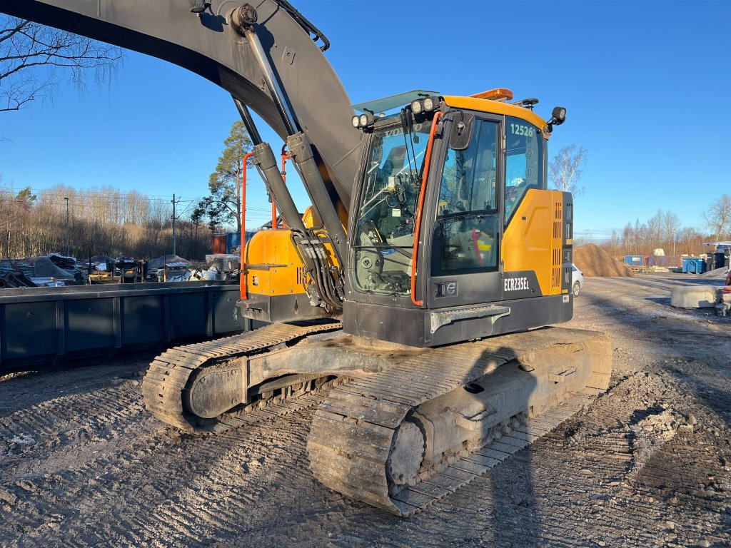 Volvo EC236EL - Pelle sur chenille: photos 3 Volvo EC236EL - Pelle sur chenille: photos 3