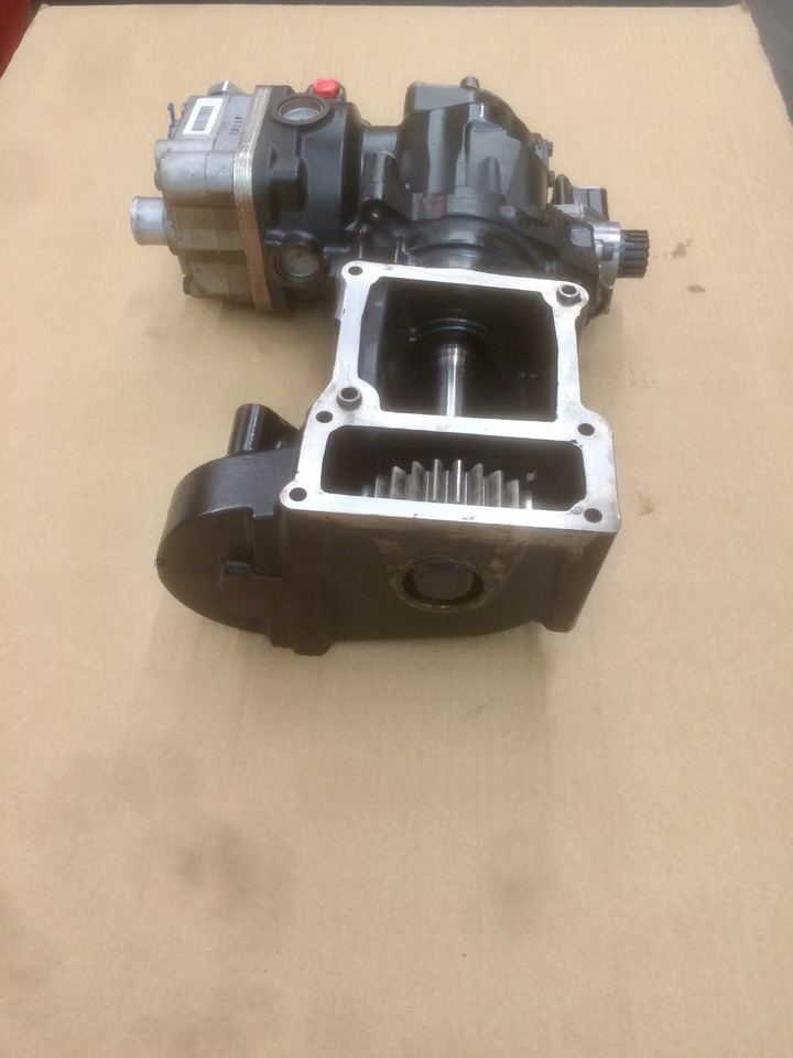 COMPRESSORE ARIA MONOCILINDRICO CON FRIZIONE MAN / KNORR - Compresseur d'air: photos 2 COMPRESSORE ARIA MONOCILINDRICO CON FRIZIONE MAN / KNORR - Compresseur d'air: photos 2