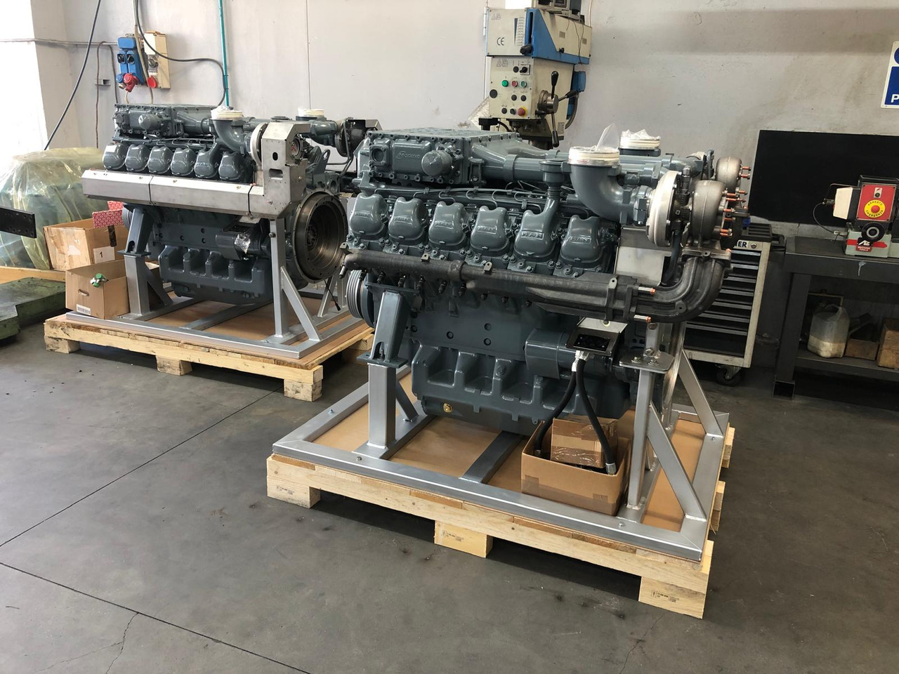 MOTORE COMPLETO MAN D2842LE211 / D2842 LE211 - D2842LE201 / D2842 LE201 - Moteur: photos 5 MOTORE COMPLETO MAN D2842LE211 / D2842 LE211 - D2842LE201 / D2842 LE201 - Moteur: photos 5