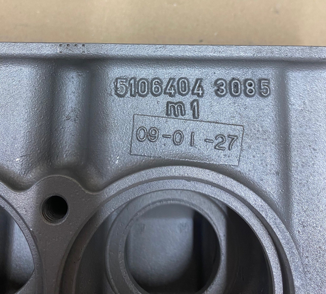 SCATOLA TERMOSTATO/ALLOGGIAMENTO TERMOSTATO MAN 51064040095 - Thermostat pour Camion: photos 3 SCATOLA TERMOSTATO/ALLOGGIAMENTO TERMOSTATO MAN 51064040095 - Thermostat pour Camion: photos 3