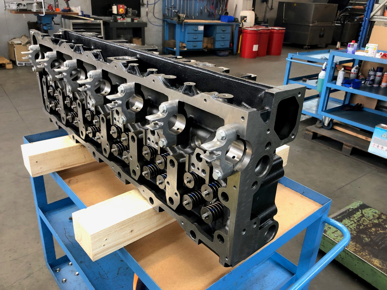 TESTATA MOTORE MAN D2676 EURO6C - Culasse: photos 5 TESTATA MOTORE MAN D2676 EURO6C - Culasse: photos 5