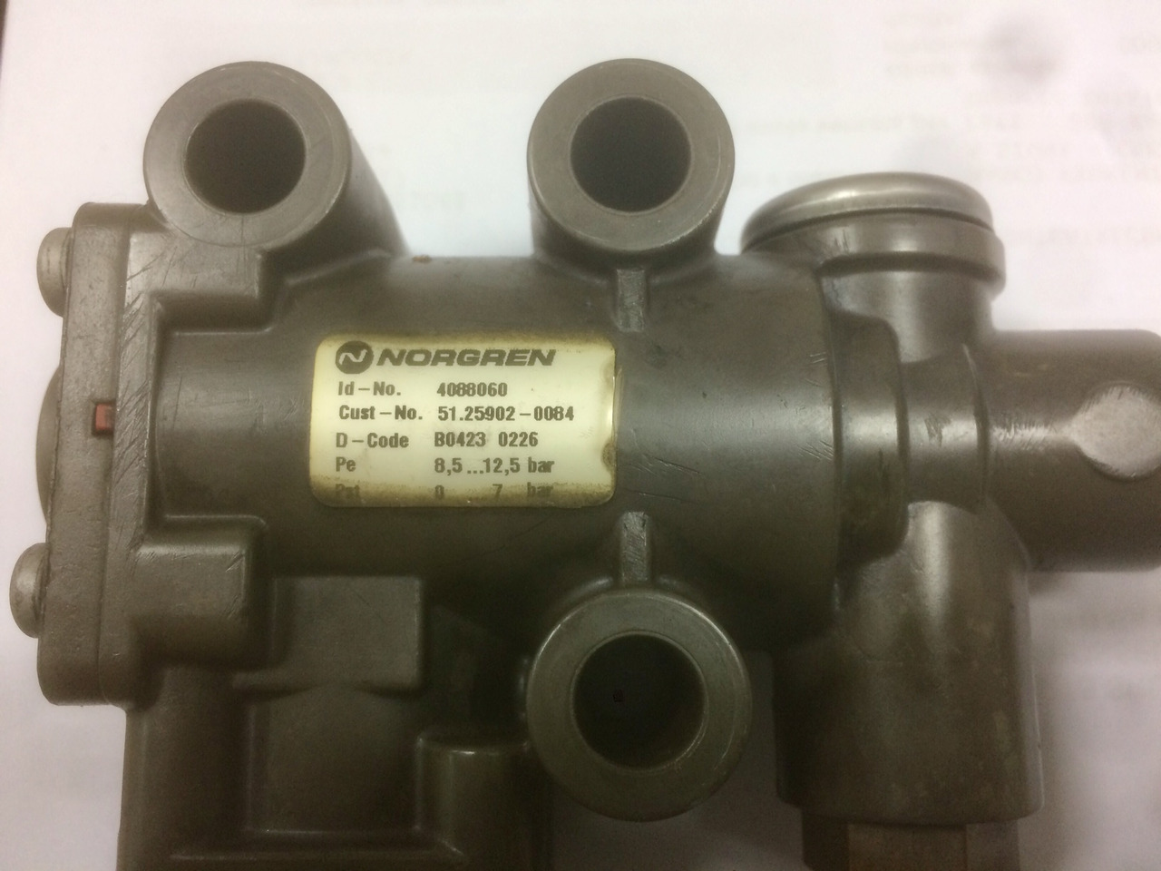 VALVOLA EGR MAN 51259020084 - 51259020123 - Valve pour Camion: photos 2 VALVOLA EGR MAN 51259020084 - 51259020123 - Valve pour Camion: photos 2